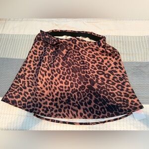 Leopard Print Silk Mini Women's Skirt - NWT. Purchased from Amazon.